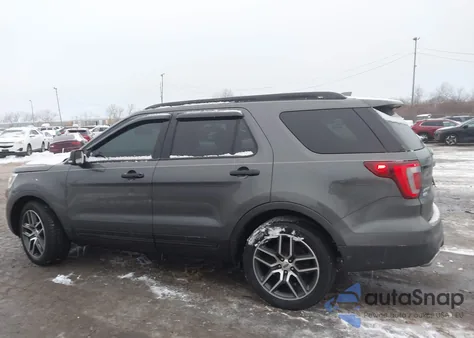 2017 Ford Explorer Sport z USA, uszkodzony, nr VIN 1FM5K8GT5HGA57940